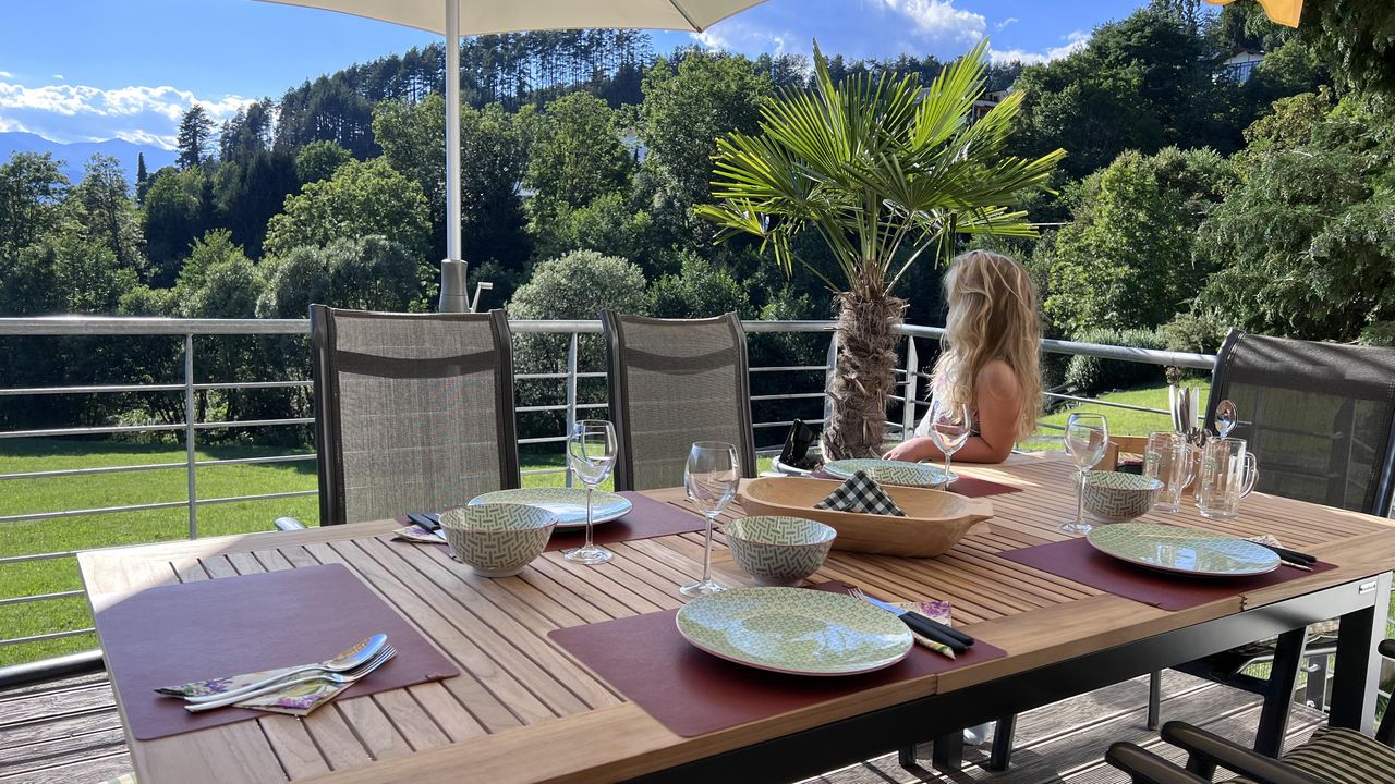 Terasse Ferienhaus Eulenhorst Sommer 2022 Terasse Ferienhaus Eulenhorst Sommer 2022